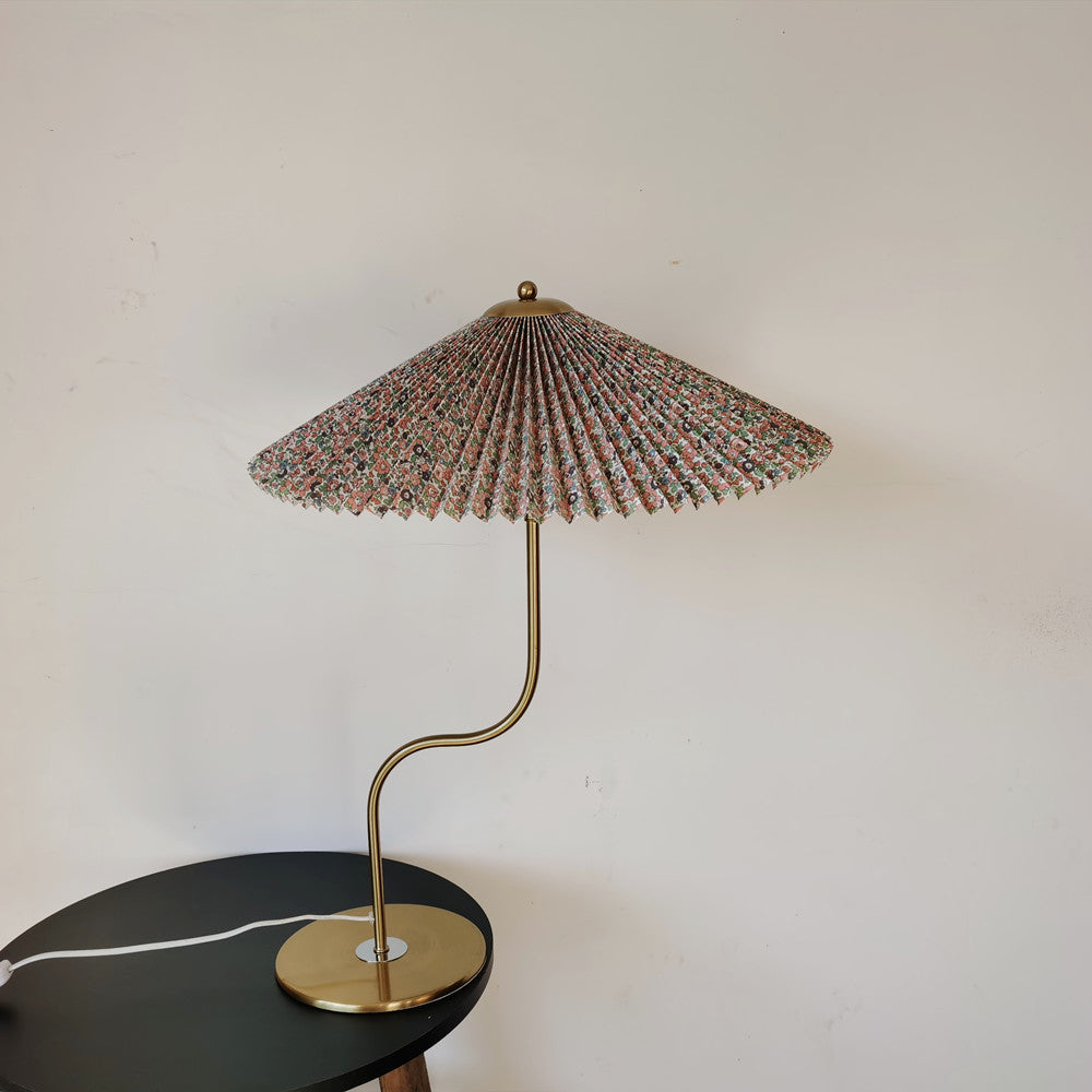 Lampe Umbrella – Éclairage Ambiant Unique et Économique pour Créer une Atmosphère Apaisante