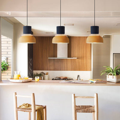 Suspension Moderne en Acrylique – Design Coloré avec Éclat Nordique