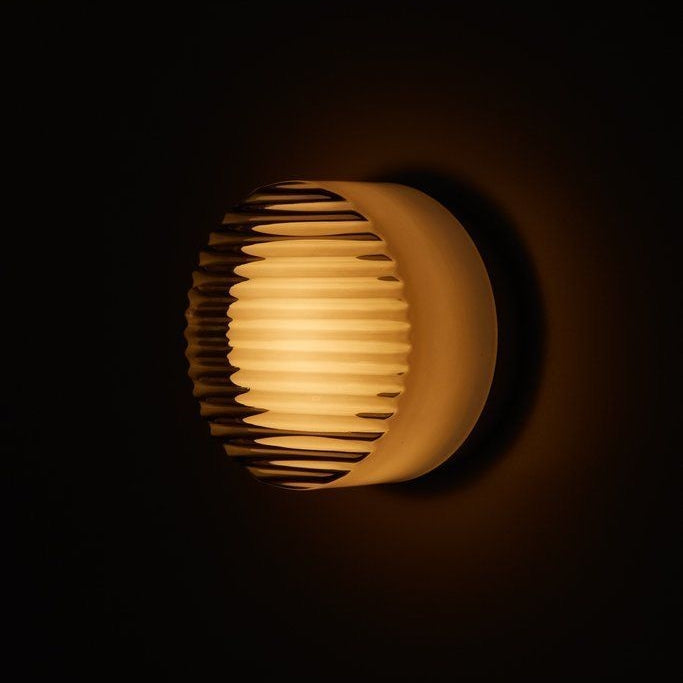 Applique Murale LED Moderne en Forme Ronde – Éclairage Doux avec Diffuseur en Verre Mylk pour Salon et Chambre