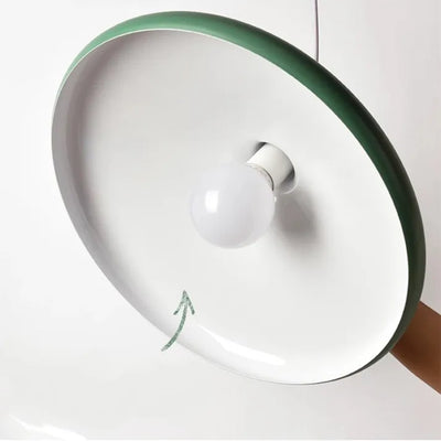 Suspension French Macaron Conique - Lampe en Aluminium et Bois au Design Moderne et Ludique