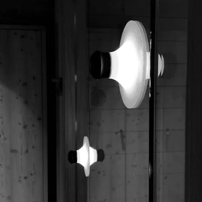 Lampe LED Rechargeable avec Ventouse – Éclairage Portable et Ajustable pour Intérieur et Extérieur