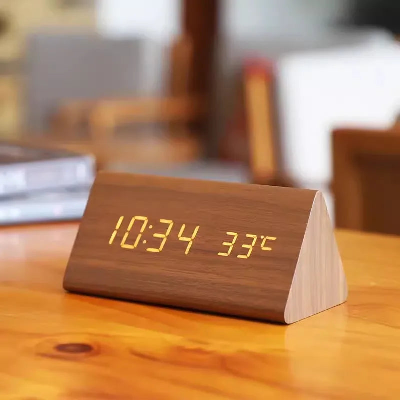Réveil LED Design en Bois