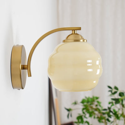 Lampe Murale Vintage Art Déco, Élégance Classique avec Abat-jour en Verre Blanc