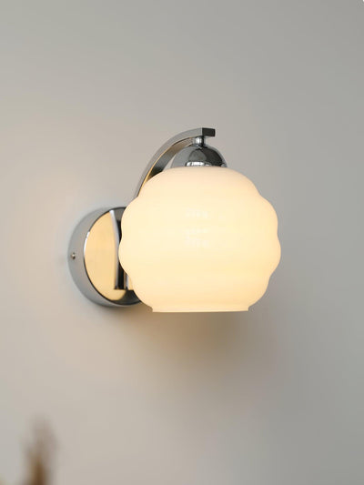 Lampe Murale Vintage Art Déco, Élégance Classique avec Abat-jour en Verre Blanc