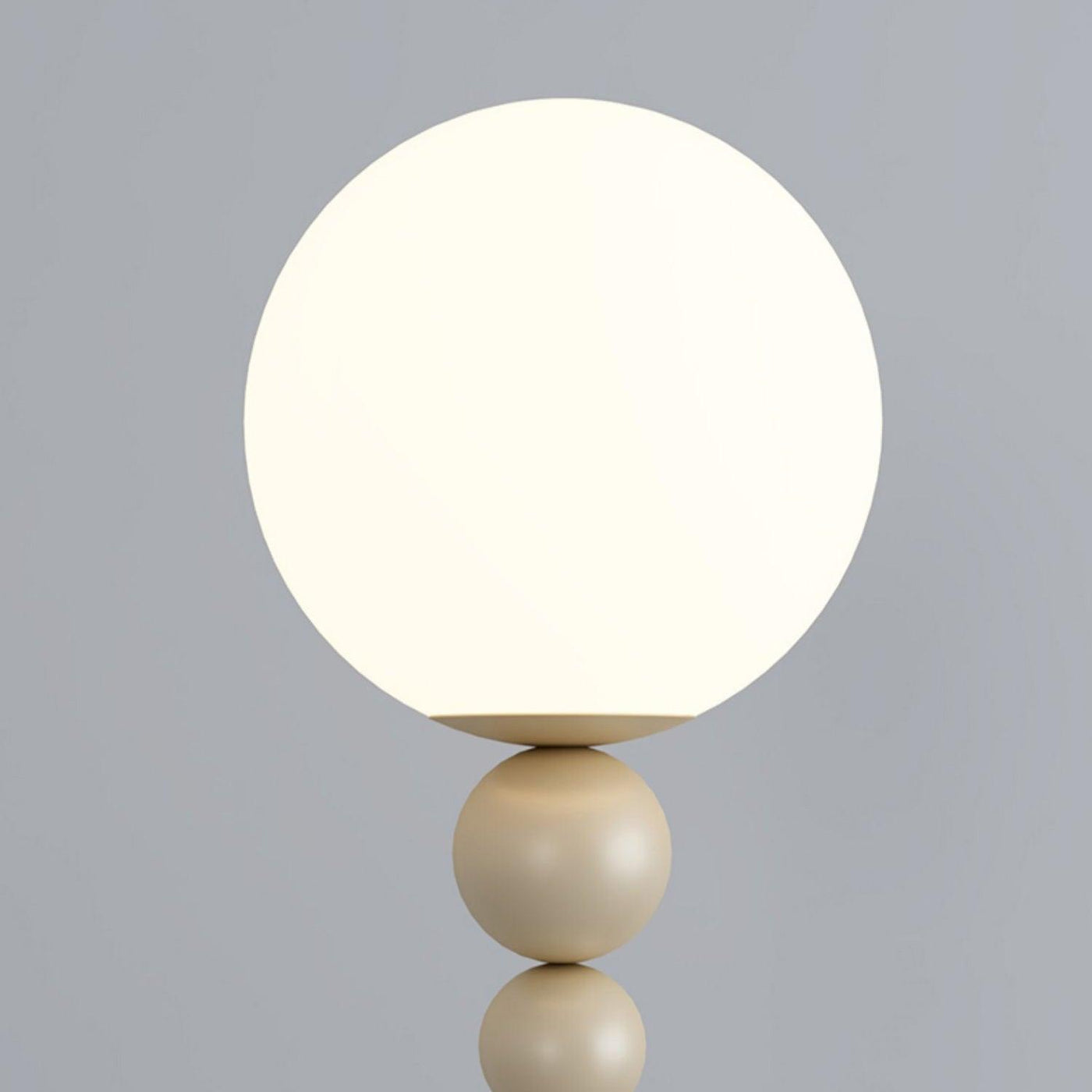 Lampe sur Pied Design Moderne en Métal et Verre - Éclairage Élégant pour Votre Intérieur