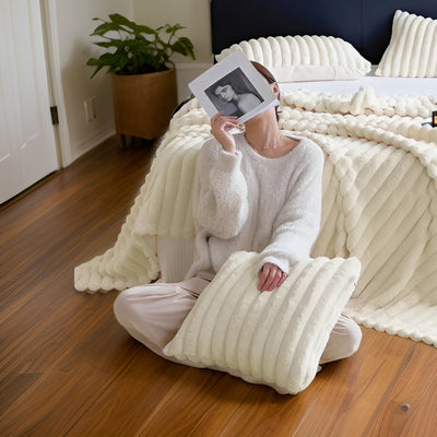 Plaid Douillet en Polaire Luxe pour Vos Moments de Confort