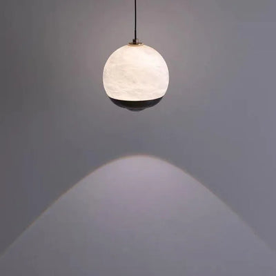 Suspension Globale en Alabastre avec Socle en Marbre - Design Nordique Élégant