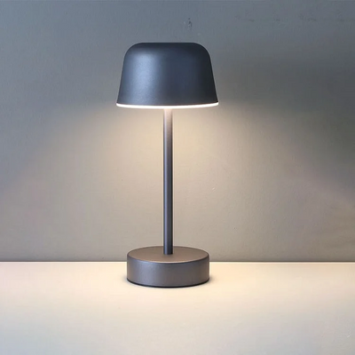 Prisma Pulse Flare – Lampe de Table Moderne à Intensité Réglable et Rechargeable