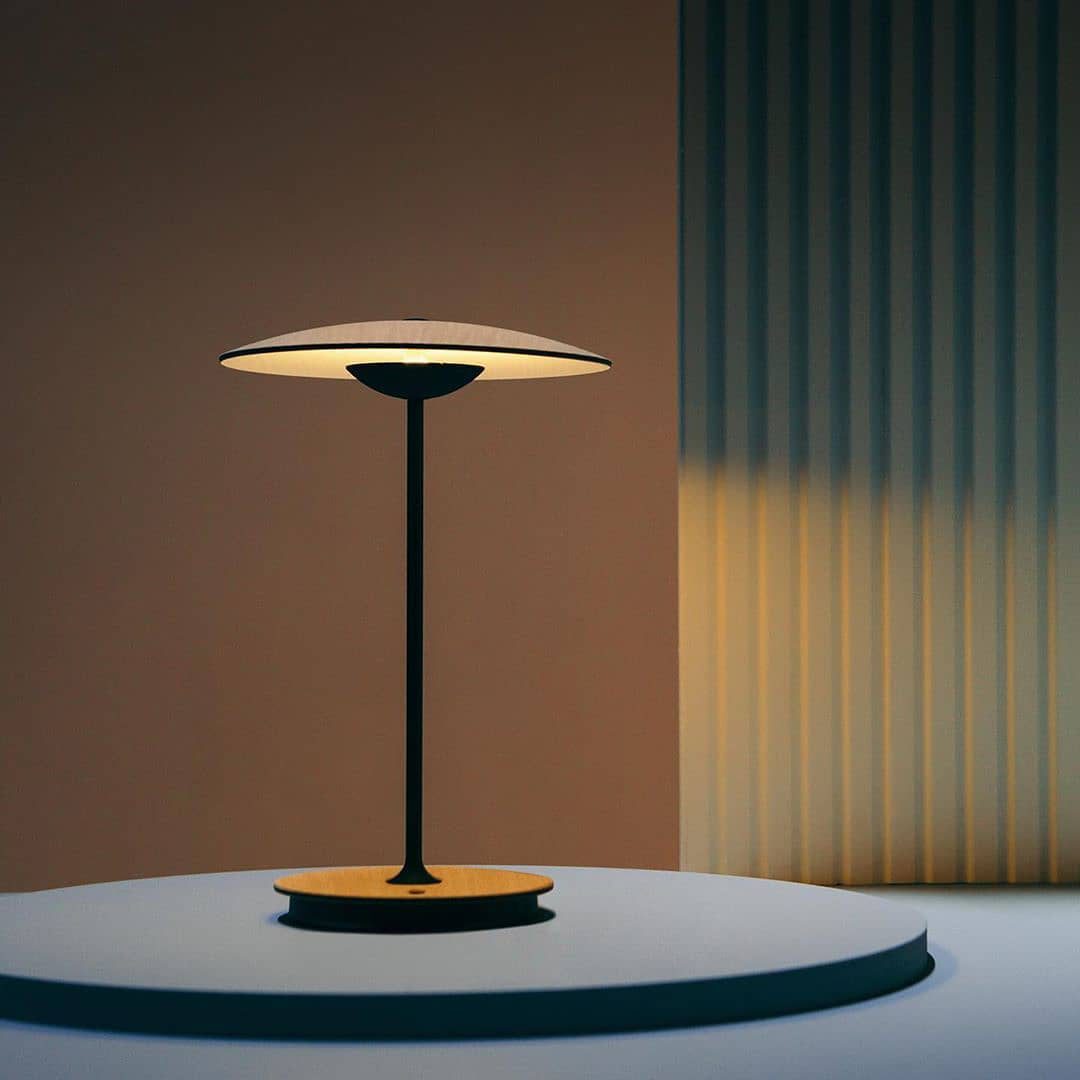 Lampe de Table Marset Ginger - Design Élégant en Métal avec LED Intégrée