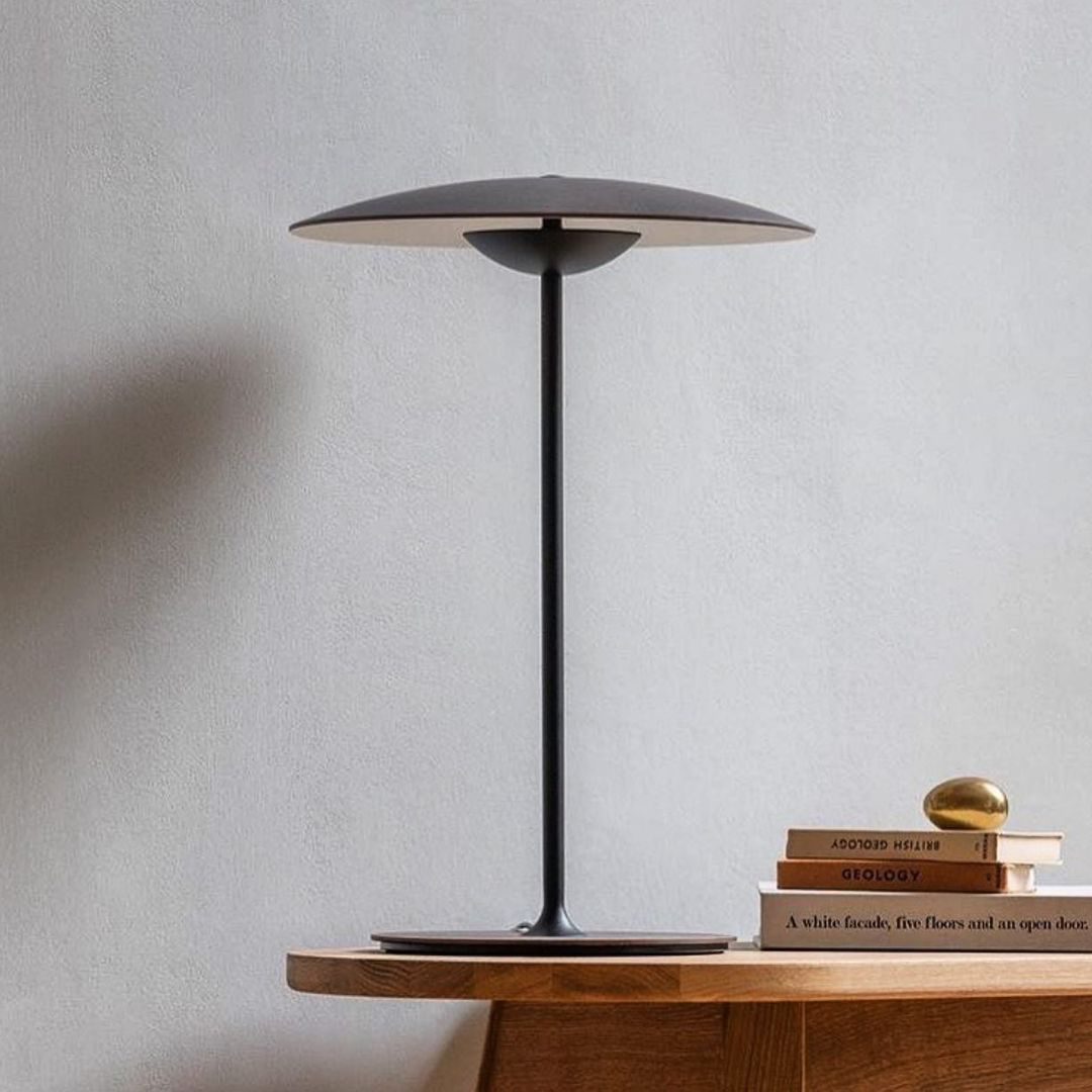 Lampe de Table Marset Ginger - Design Élégant en Métal avec LED Intégrée