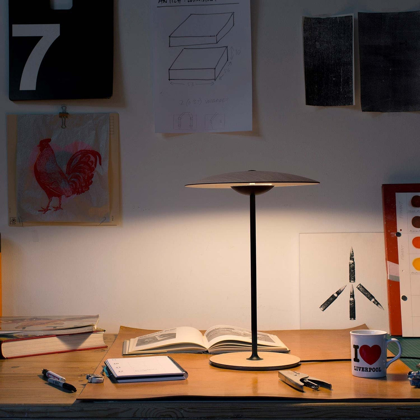 Lampe de Table Marset Ginger - Design Élégant en Métal avec LED Intégrée