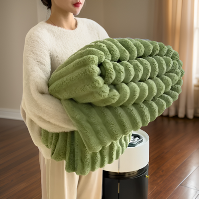 Plaid Douillet en Polaire Luxe pour Vos Moments de Confort