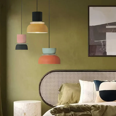 Suspension Moderne en Acrylique – Design Coloré avec Éclat Nordique