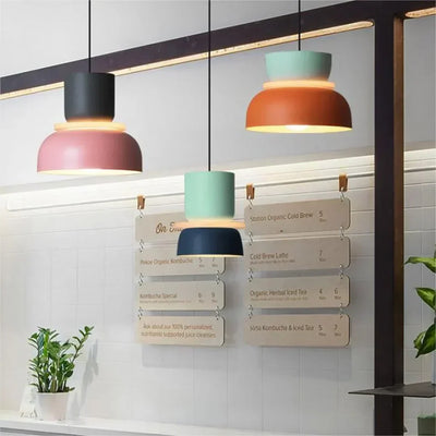 Suspension Moderne en Acrylique – Design Coloré avec Éclat Nordique