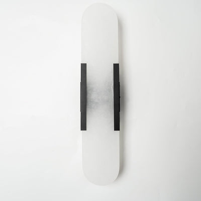 Applique Murale Melange Elongée en Albâtre - Design Élégant avec Détails en Laiton