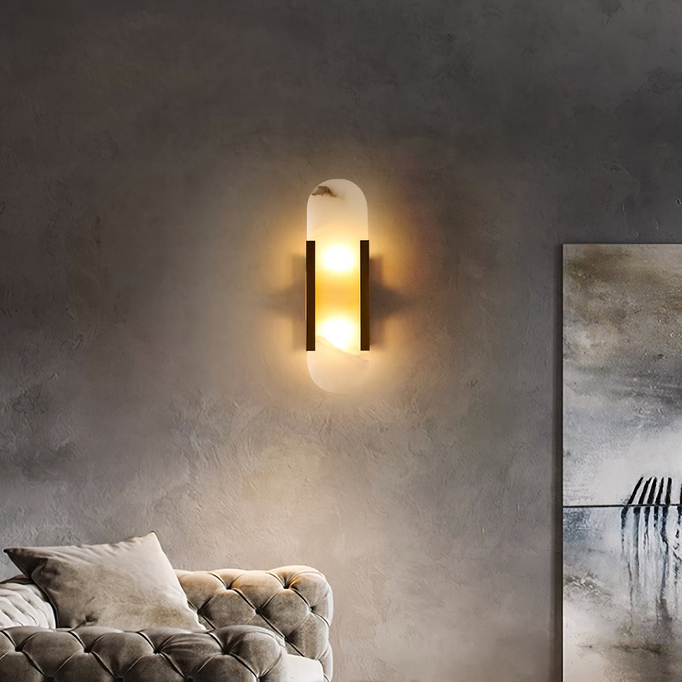 Applique Murale Melange Elongée en Albâtre - Design Élégant avec Détails en Laiton