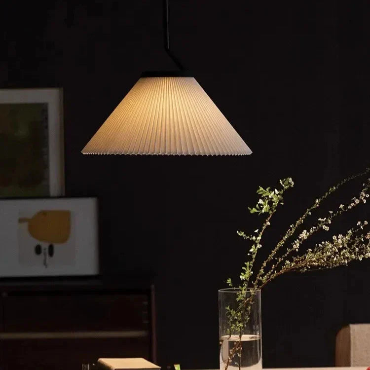 Suspension Nordic Plissée Crème – Design Scandinave Élégant en Tissu LED