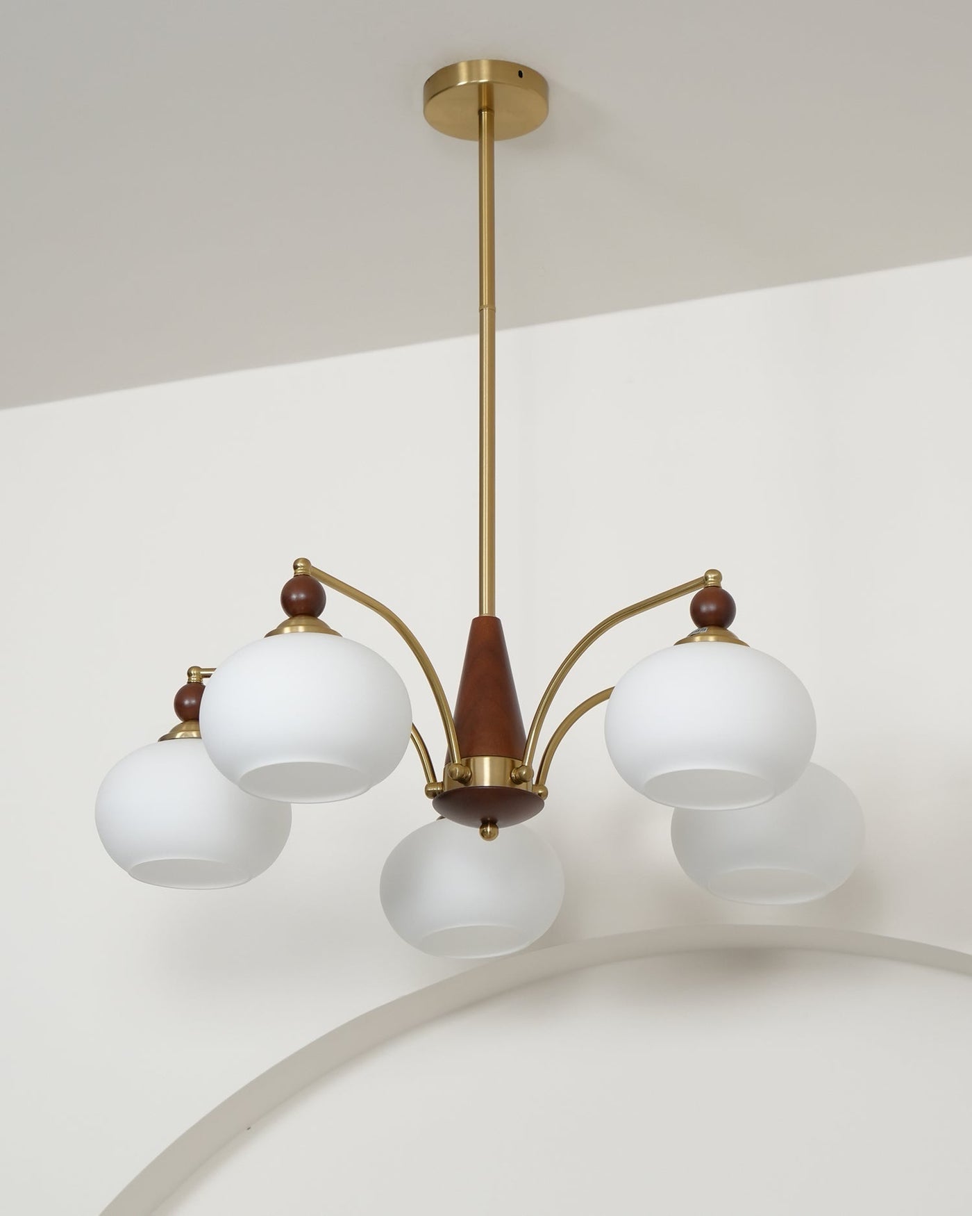 Chandelier Retro Melodica - Élégance Victoriienne et Artisanat Moderne