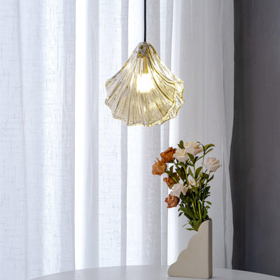 Suspension Mini Shell Design en Verre et Laiton – Lampe Moderne à Suspendre