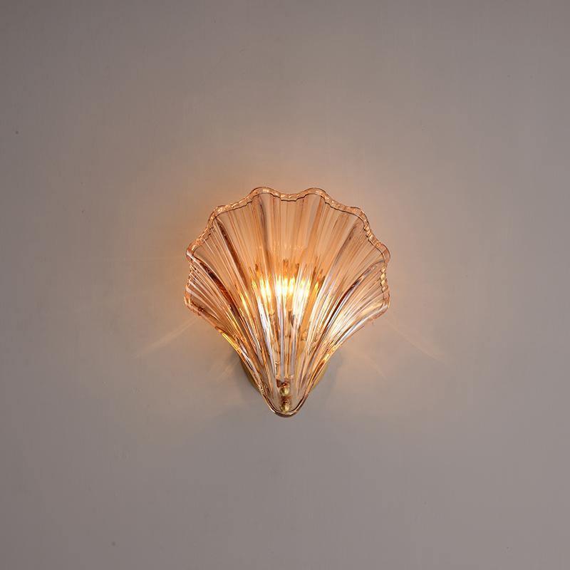 Applique Murale Design Coquillage en Laiton et Verre – Lampe LED Moderne