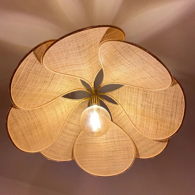 Suspension FloraLume – Élégance Florale & Éclairage Chaleureux