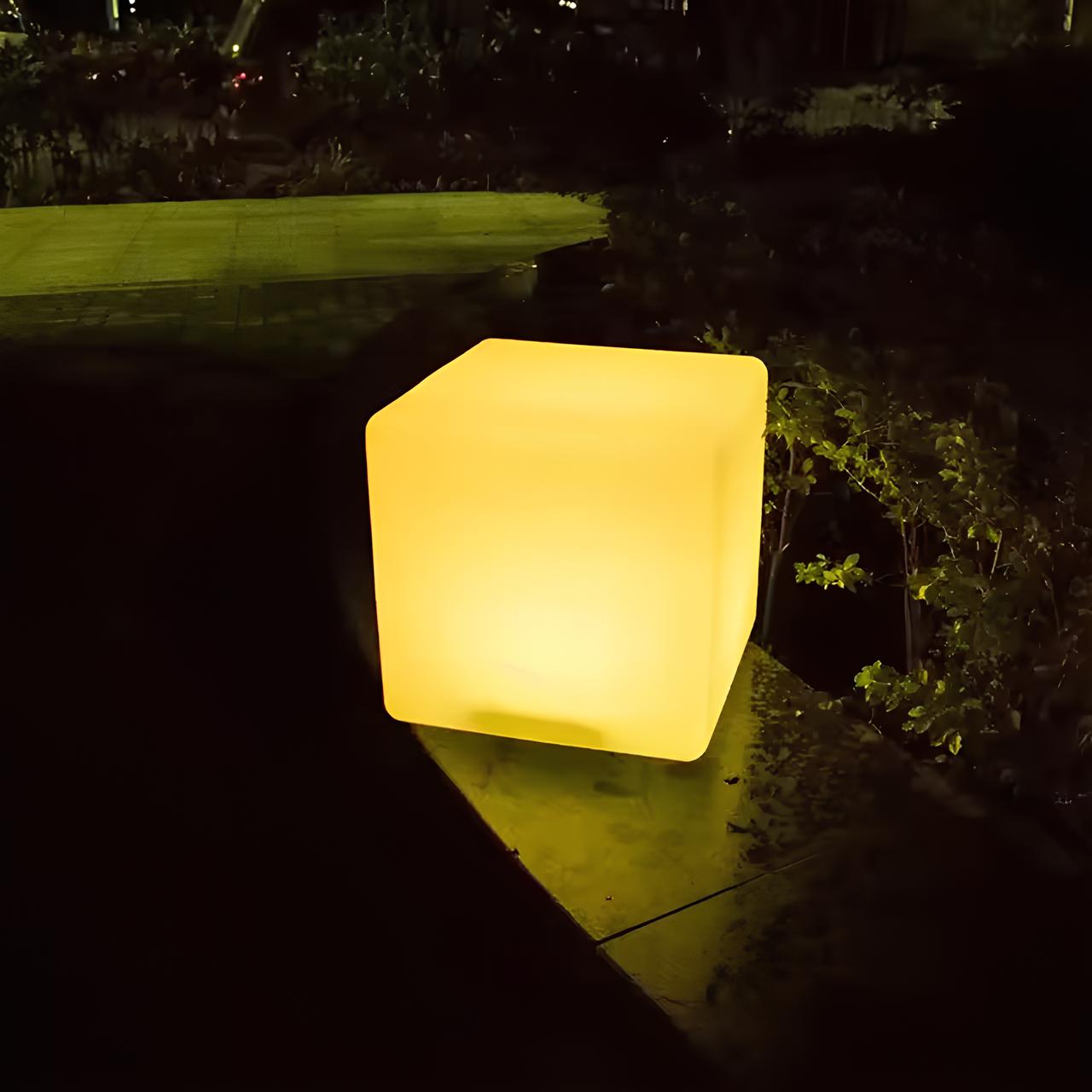 Lampe Cube Extérieure LED – Éclairage Moderne Rechargeable avec Télécommande