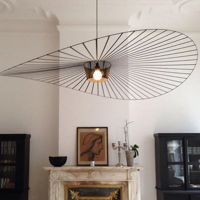 Suspension Élégante Veliova – Design Chapeau de Paille & Éclairage Raffiné