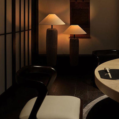 Lampadaire en Bois Vieilli - Élégance Rustique et Moderne pour Salon