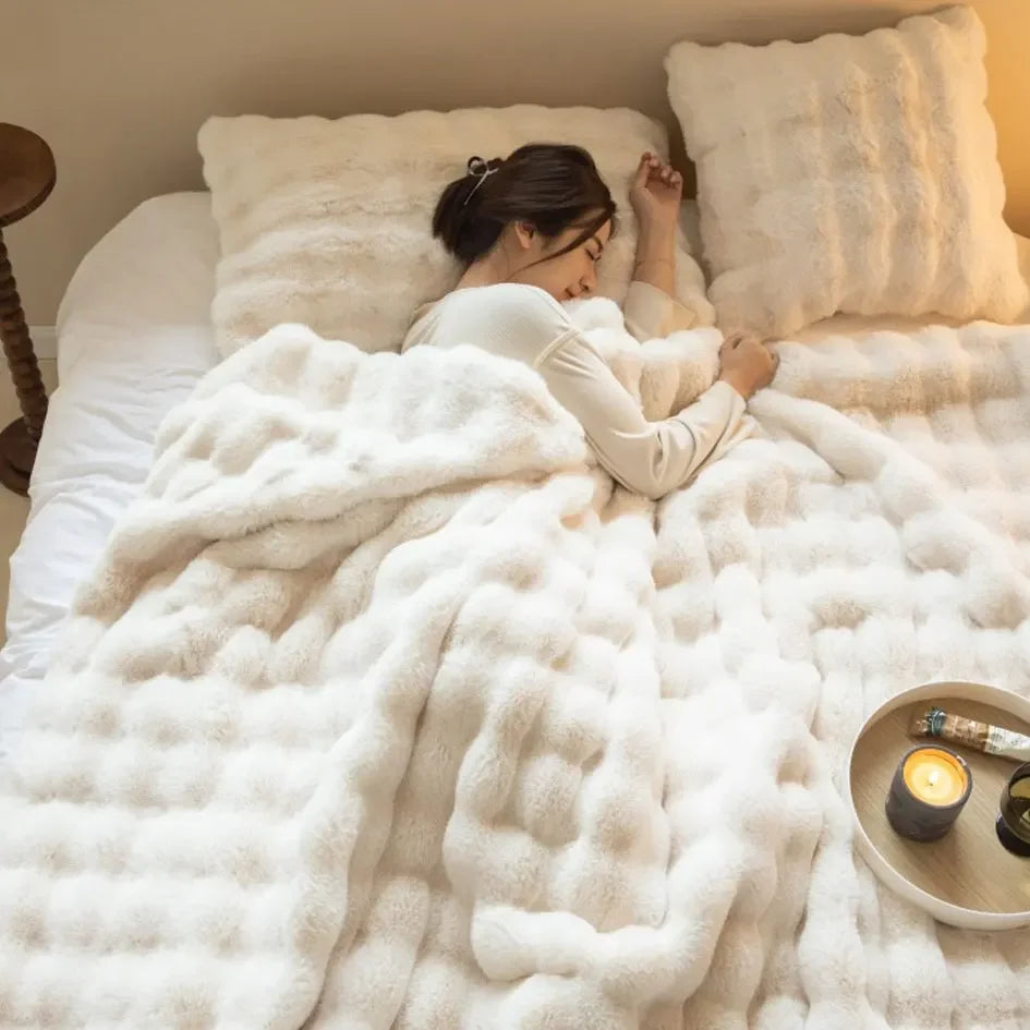 Plaid WarmWol – Couverture Ultra-Douce en Laine Polaire, Chaleur Exceptionnelle pour Toutes Saisons