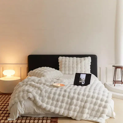 Plaid WarmWol – Couverture Ultra-Douce en Laine Polaire, Chaleur Exceptionnelle pour Toutes Saisons