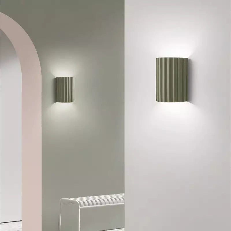 Applique Murale Design Moderne – Lampe à Abat-jour Froncé