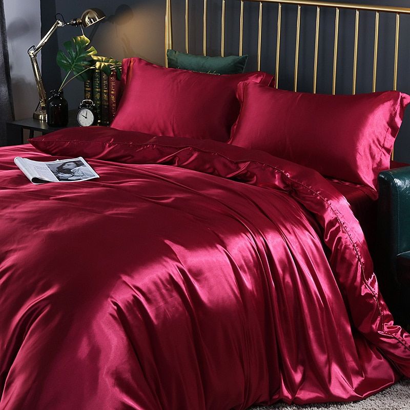 LuxeSoft - Set de Lit en Satin et Soie (4 Pièces)