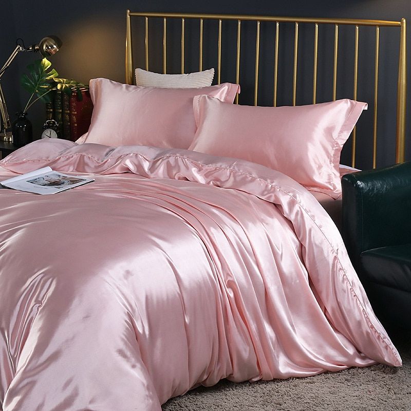 LuxeSoft - Set de Lit en Satin et Soie (4 Pièces)