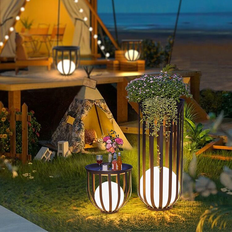 Lampe de Jardin Solaire LED Étanche – Éclairage Moderne et Écologique pour Extérieur