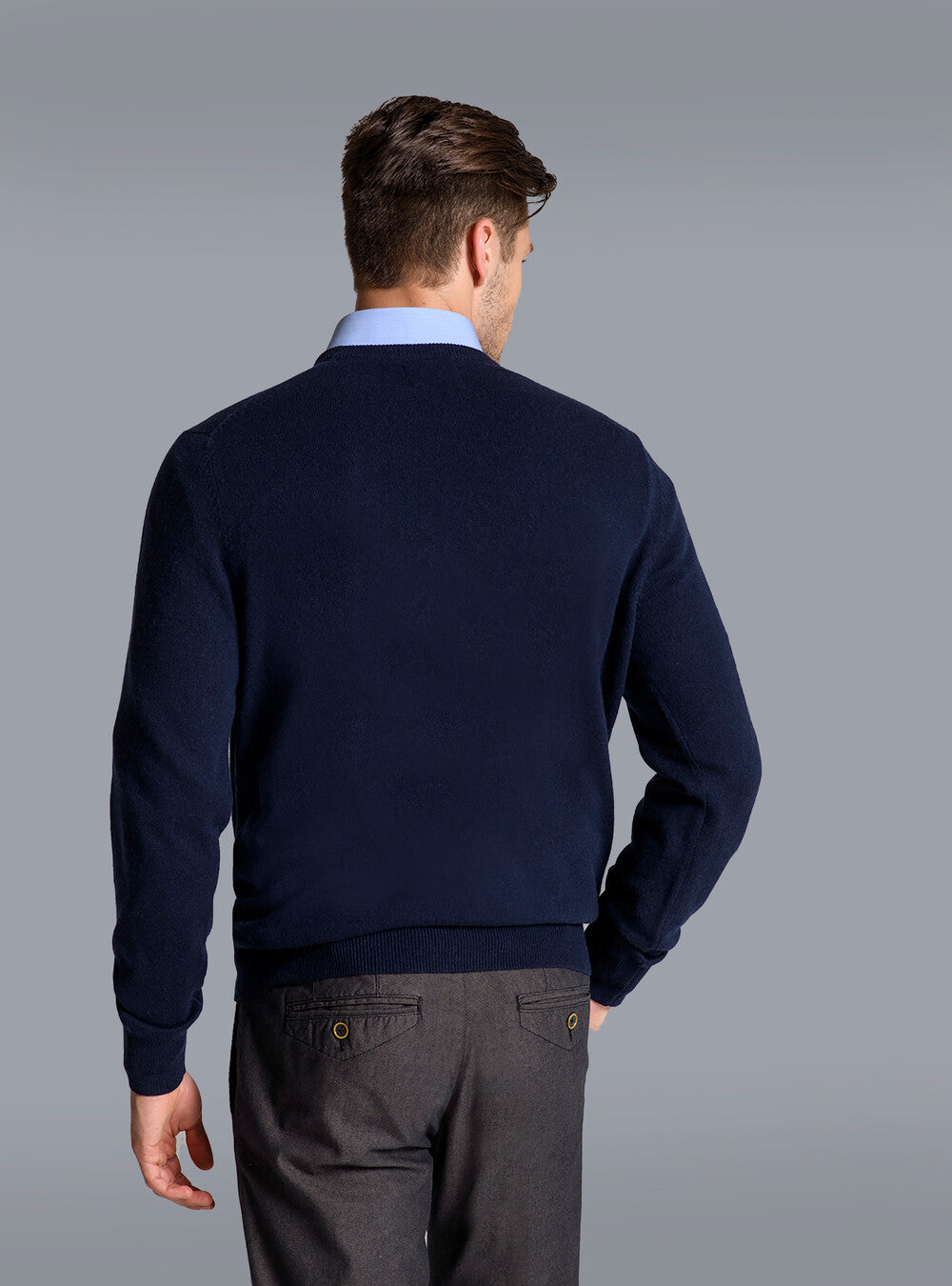 Pull Homme en Cachemire Cashmurel – Élégance Intemporelle, Confort Haut de Gamme, Style Polyvalent
