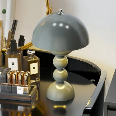 Lampe de table portable Nordic Flower Bud - Élégance et fonctionnalité réunies
