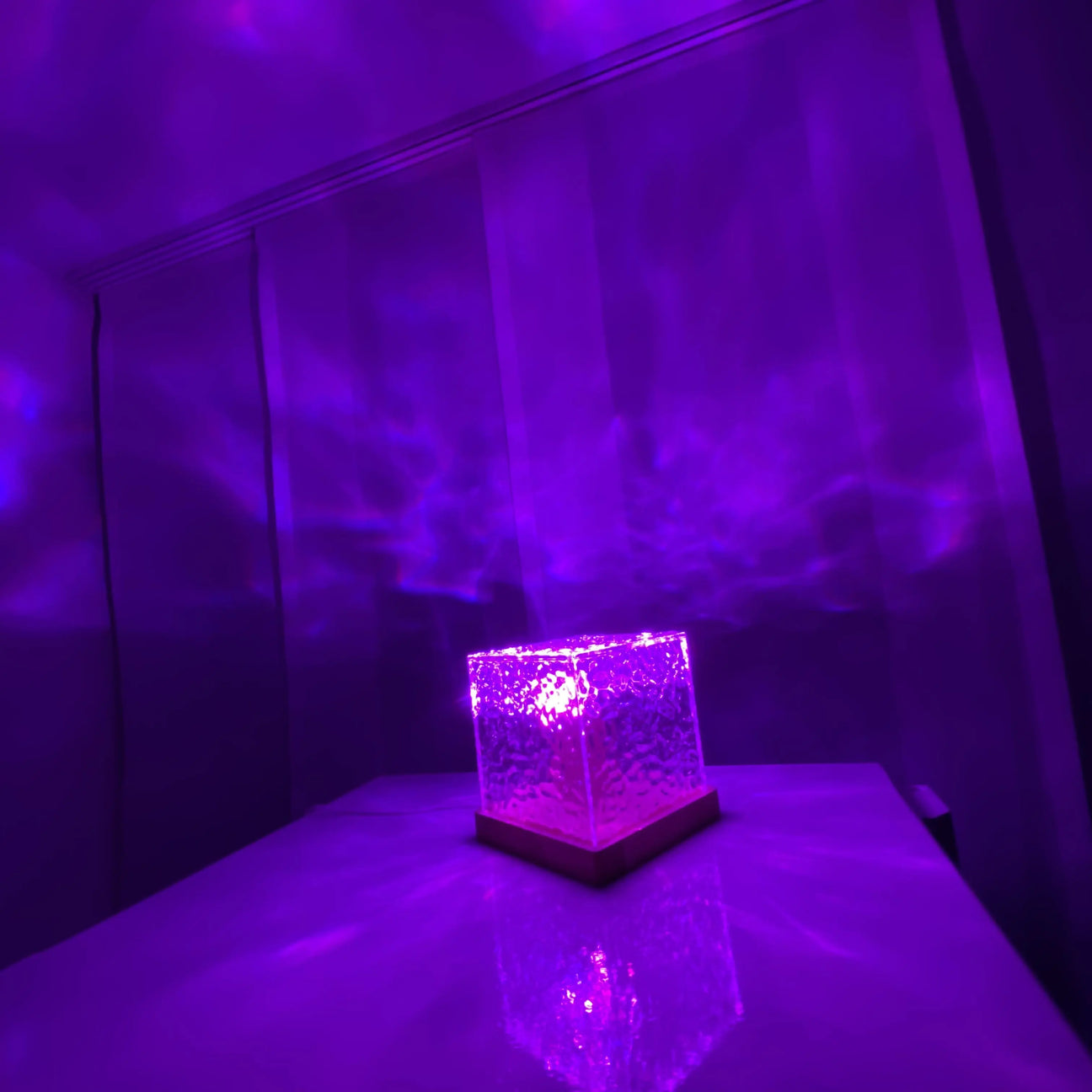 Lampe CubeLight - Éclairage Ambiant avec 12 Couleurs et Commande à Distance