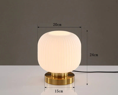 Lampe de Table Design Nordique en Verre – Élégance Moderne LED